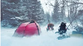 کمپینگ زمستانی در طوفان برفی، کوله پشتی انفرادی شمال در تاریک ترین ماه سال